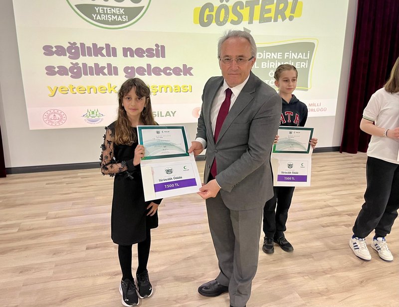 Edirne İl Milli Eğitim Müdürlüğü'nden Sağlıklı Nesil Sağlıklı Gelecek Yarışması Ödül Töreni - Görsel 3