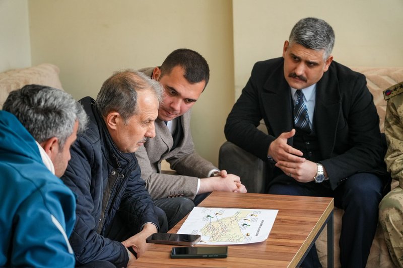 Hakkari Valisi Taşyapan, Heyelan Bölgesinde İncelemelerde Bulundu - Görsel 4