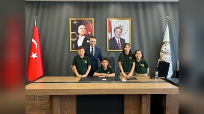 Kırıkhan'da 23 Nisan Kutlamaları: Makamlar Çocuklara Emanet Edildi