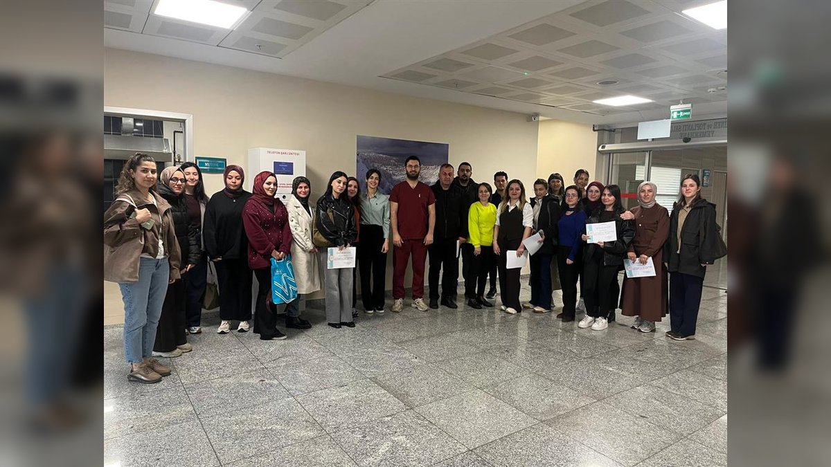 Rize'de Aile Hekimleri ve Sağlık Çalışanlarına Görme Taraması Eğitimi Verildi