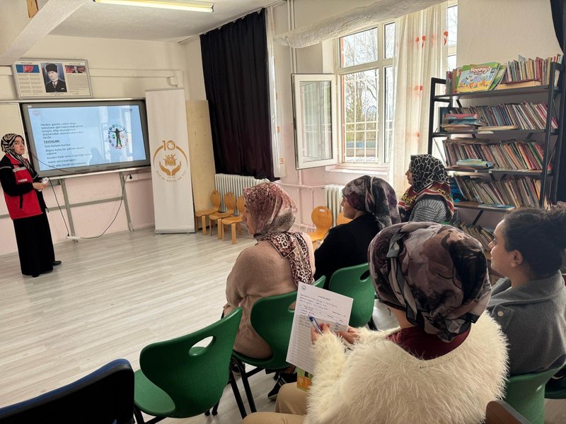 Saraykent'te 8 Okulda Velilere Yönelik Aile Eğitim Programı Tamamlandı - Görsel 3