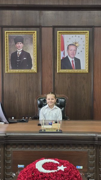 Saruhanlı Kaymakamı Murat Acar, Makamını Öğrencilere Devretti - Görsel 5