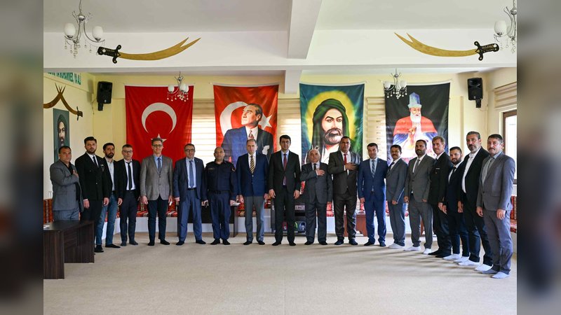 Vali Serdar Kartal'dan Cemevi Ziyareti: Birlik ve Beraberlik Vurgusu