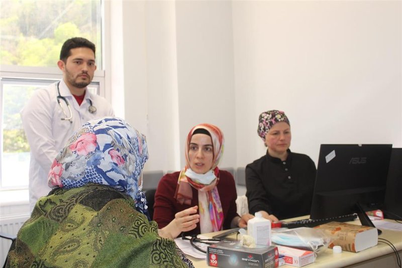 Giresun İl Sağlık Müdürlüğü'nden Doğankent'te Kapsamlı Poliklinik Hizmeti: 671 Hasta Muayene Edildi - Görsel 5
