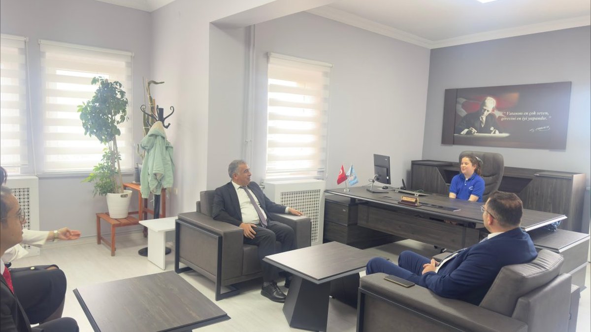 Güney İlçe Milli Eğitim Müdürü Makamını Öğrenciye Devretti