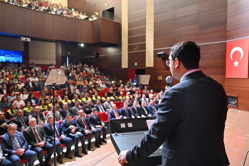 Uşak Valiliği'nden 'Şefkat Ekipleri' Projesi Tanıtımı: Aile ve Nüfus 10 Yılı Vizyonu Sahada Hayat Buluyor - Görsel 5