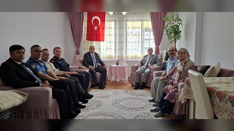 İskilip Kaymakamlığı'ndan Şehit Yakınları ve Gazilere Bayram Ziyareti