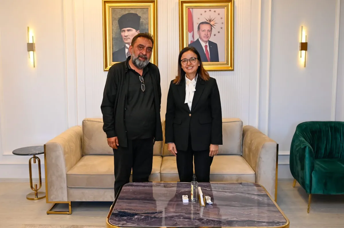 Yalova Valisi Dr. Hülya Kaya'dan Sanatçı Ahmet Yenilmez'e Ziyaret