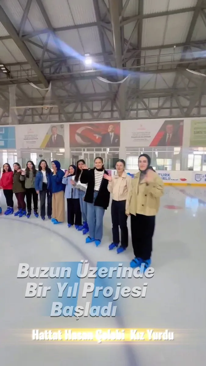 Erzurum'da Üniversiteli Gençler Buz Pateniyle Buluşuyor: Ücretsiz Eğitim ve Spor İmkanı