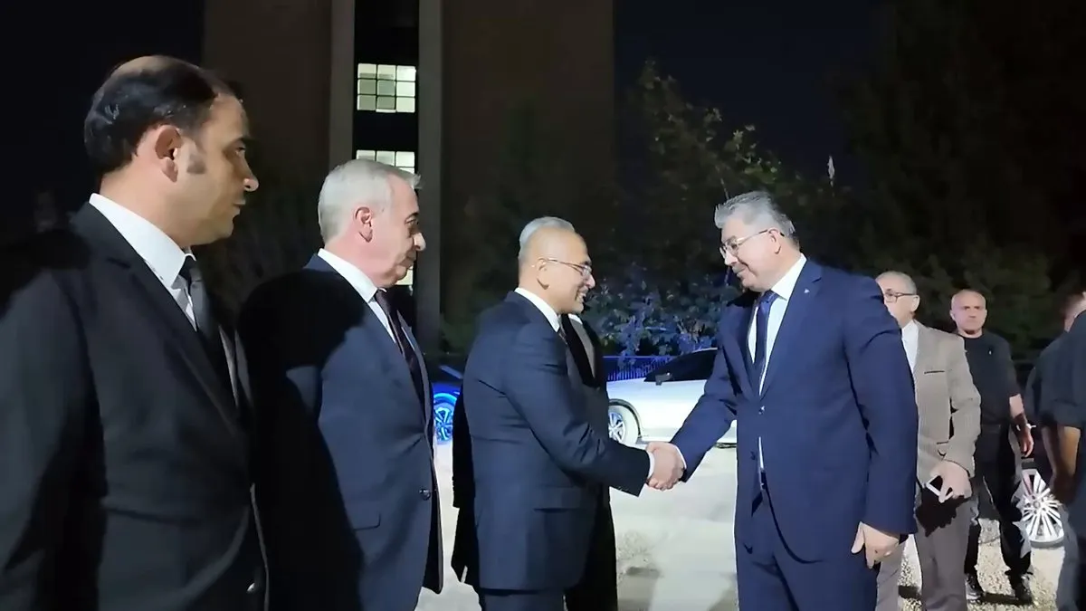 Osmaniye'de 'Kim Var?' Sanat Etkinliği: Yücel Arzen Hacıoğulları Öğrencilerle Buluştu