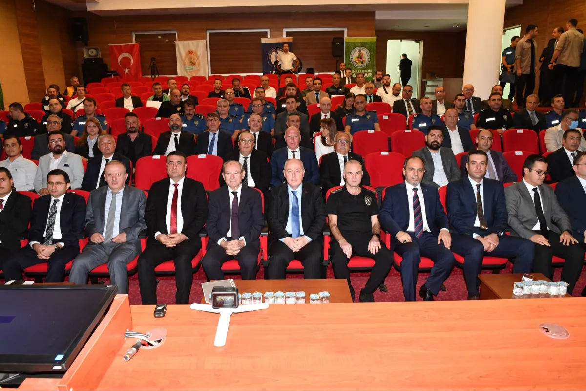 Denizli'de 'Mahallemde Maç Var' Futbol Turnuvası'nın Yeni Sezon Planları Masaya Yatırıldı