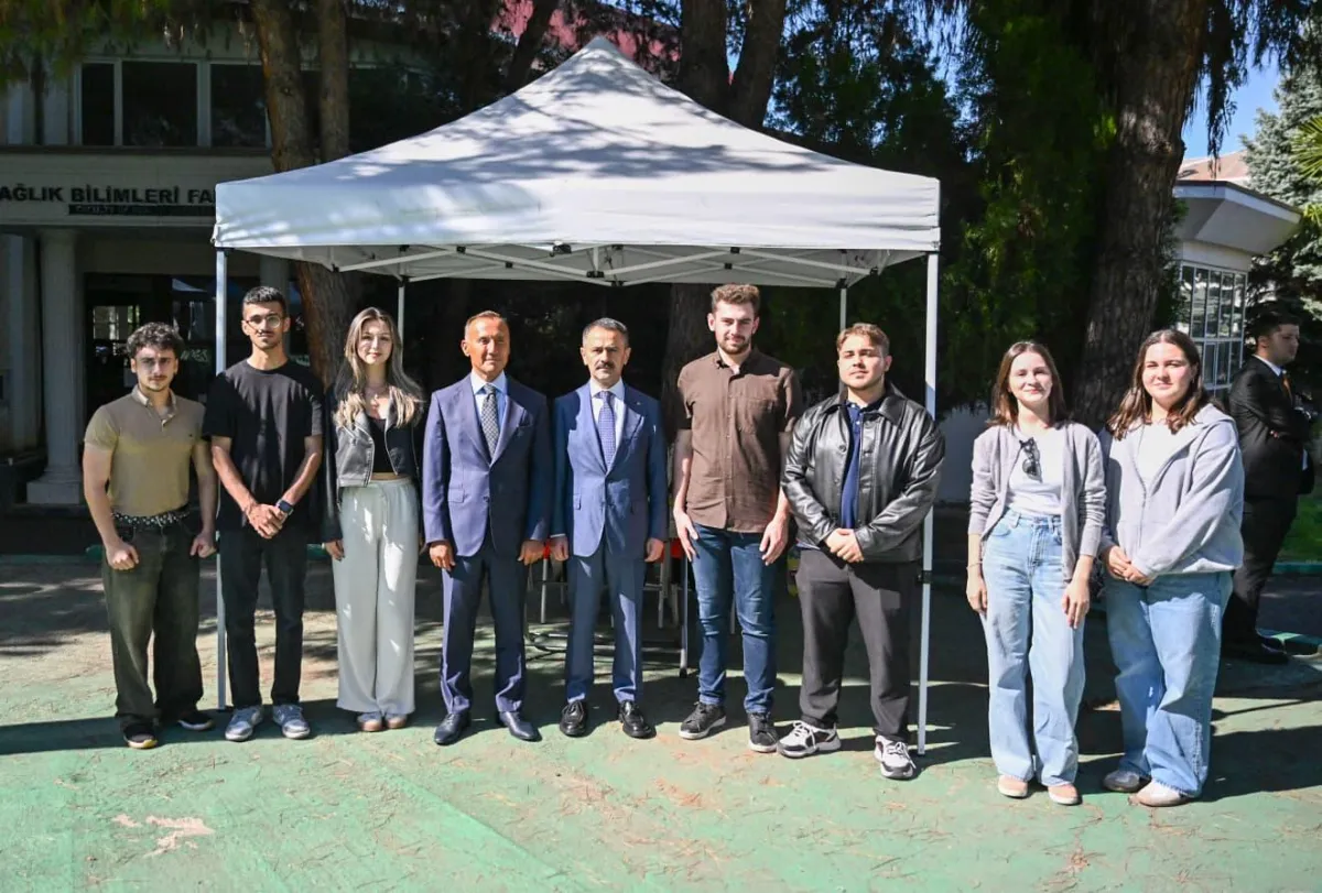 Kocaeli Sağlık ve Teknoloji Üniversitesi'nde Akademik Yıl Açılışı Coşkusu