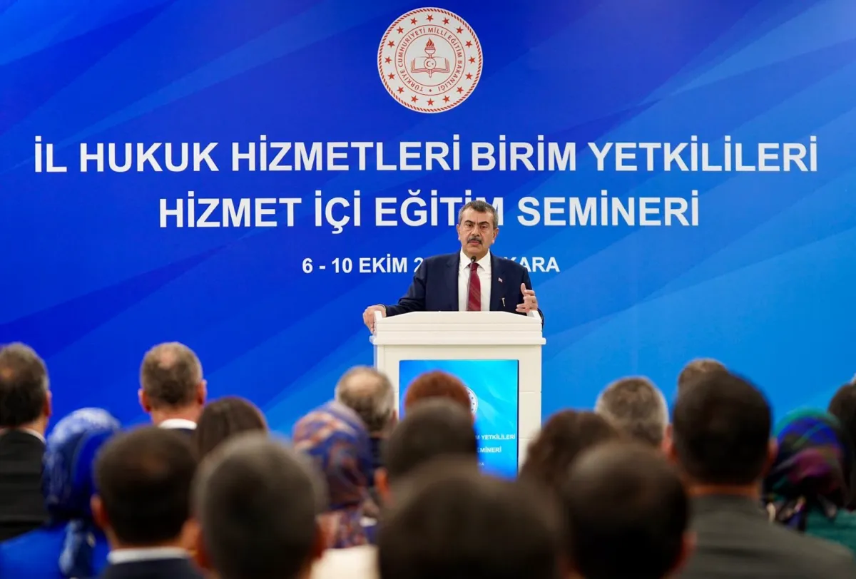 Bakan Tekin'den Eğitimde Birlik Mesajı: Hukuk Hizmetleri Çalışanlarına Seslendi
