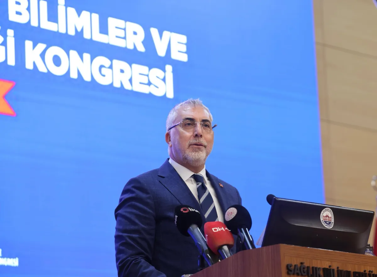 Prof. Dr. Vedat Işıkhan'dan Uluslararası İş Sağlığı ve Güvenliği Kongresi'ne Katılım