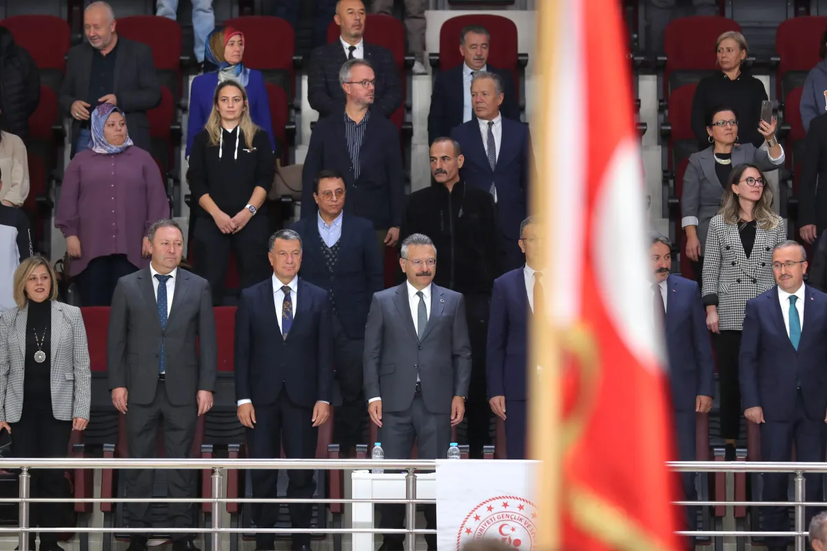 Eskişehir'de Amatör Spor Haftası Coşkusu Başladı: Vali Aksoy'dan Önemli Mesajlar