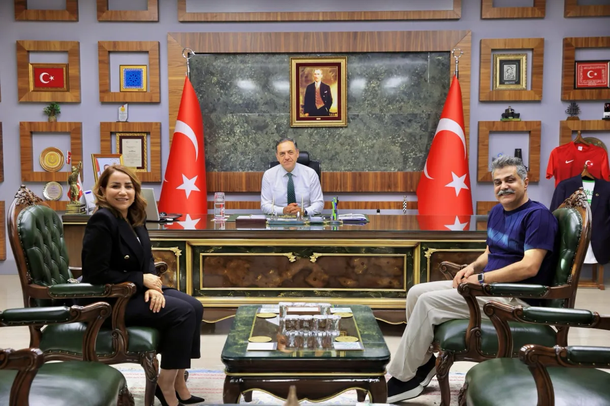 Bingöl Valisi Usta, TBMM Sanat Koleksiyonu Yöneticisi ve Şehir Tiyatroları Yazarı ile Projeleri Görüştü