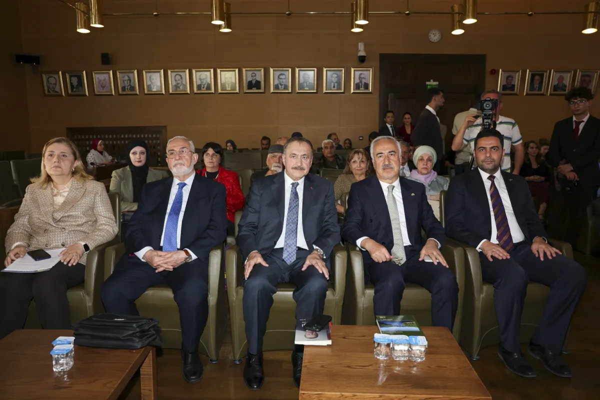 İstanbul Üniversitesi'nde Türkiye-Irak İlişkileri Paneli: Tarihsel ve Diplomatik Boyutlar Ele Alındı