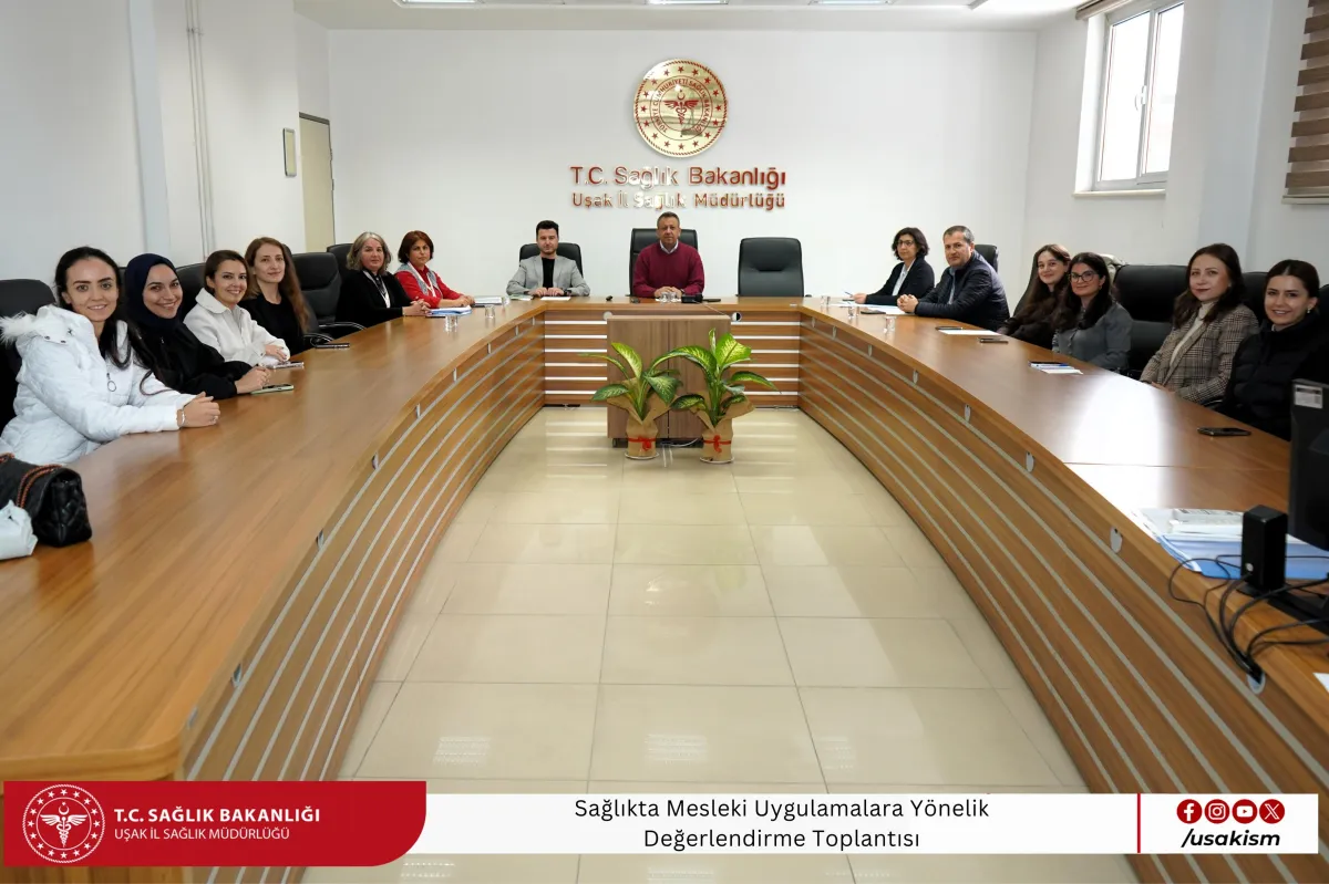 Uşak İl Sağlık Müdürlüğü'nden Klinik Psikolog ve Diyetisyenlere Yönelik Değerlendirme Toplantısı
