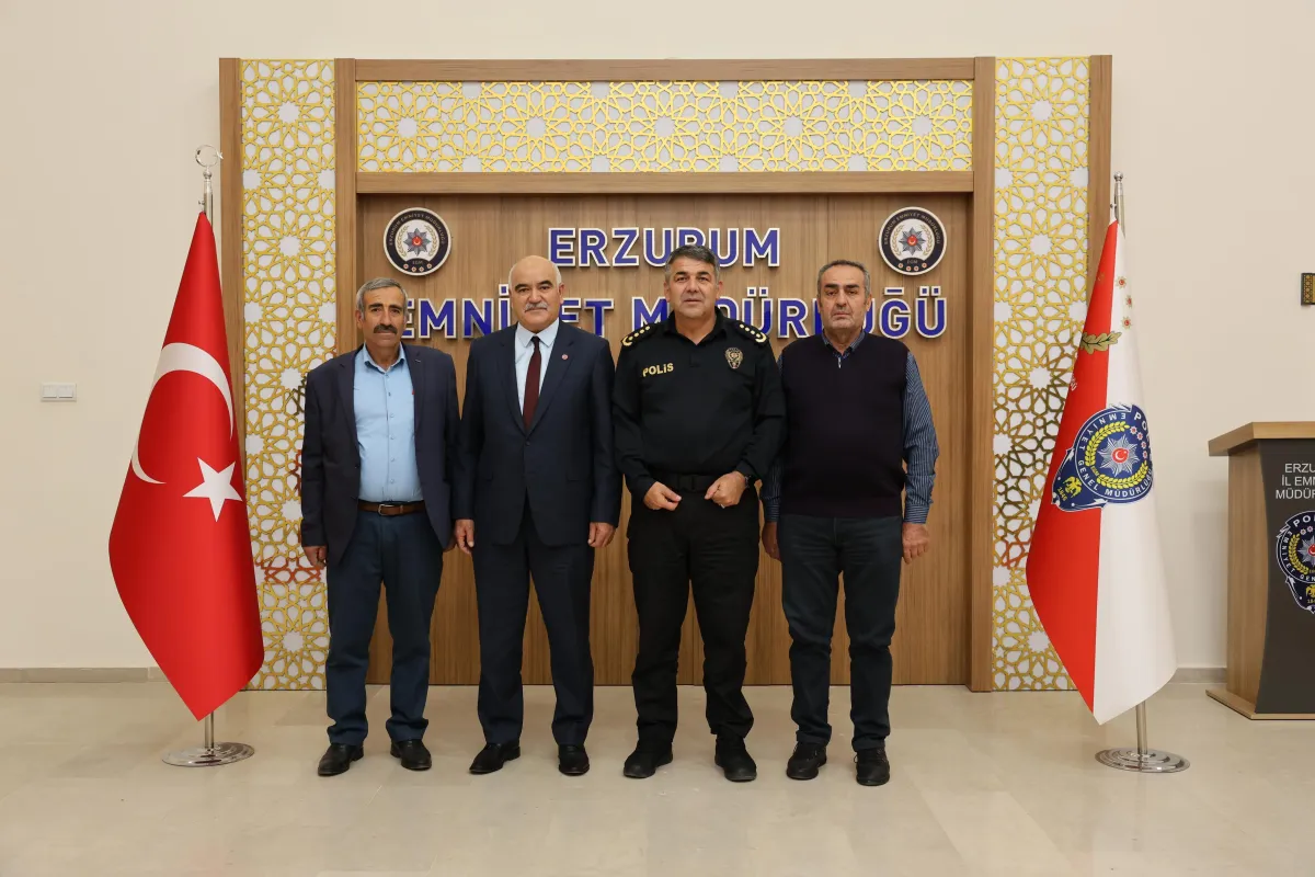 Erzurum Emniyet Müdürlüğü'nde Ziyaret: Özel Halk Otobüsleri Derneği Başkanı'ndan Tebrik Ziyareti