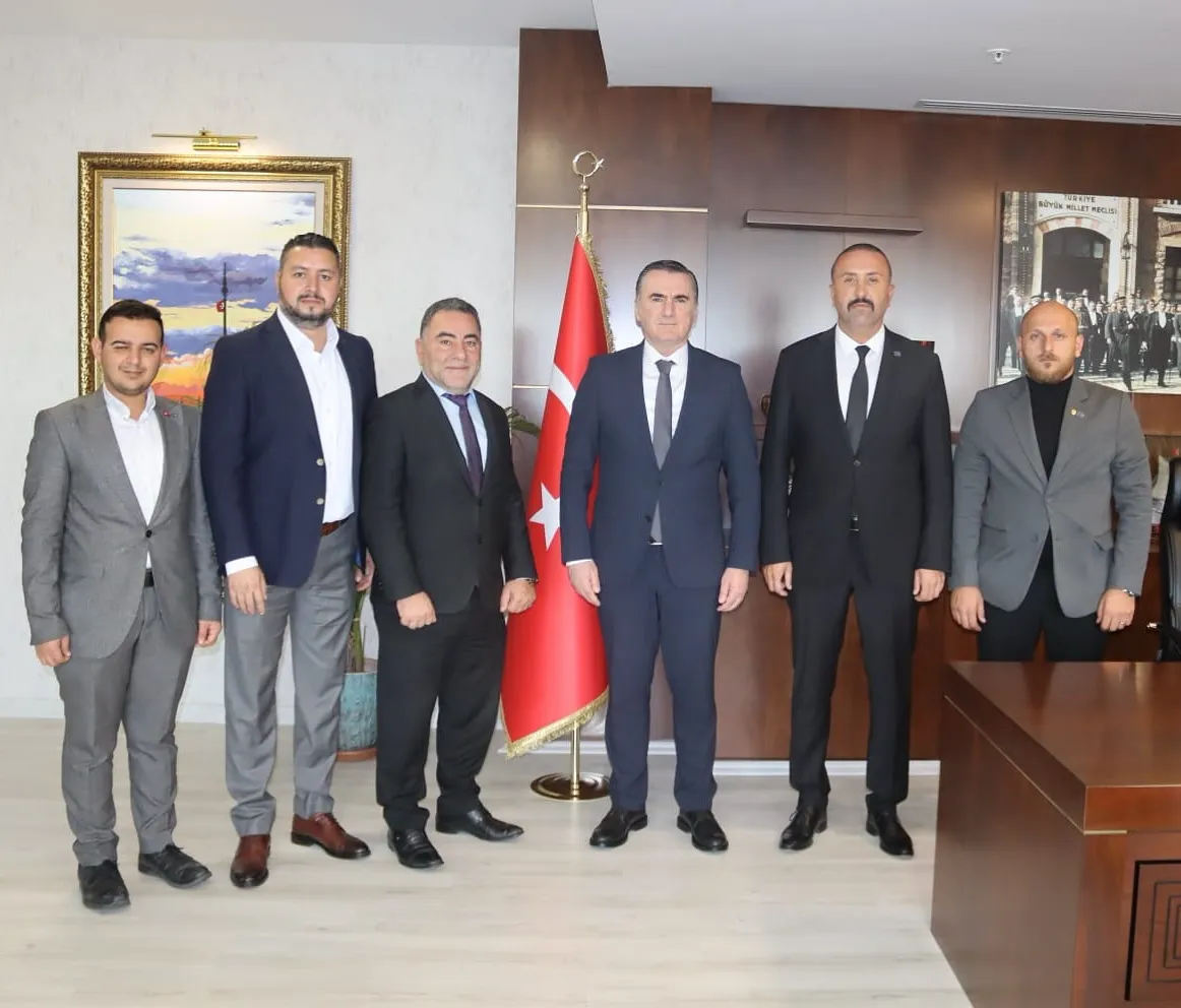 Pendik Kaymakamı Mehmet Yıldız, Anahtar Parti İlçe Başkanı Ali Fuat Çakır ve Yönetimini Ağırladı