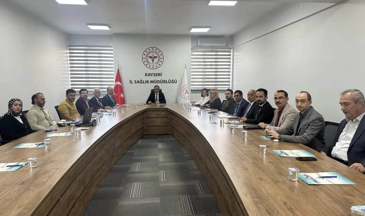 Kayseri İl Sağlık Müdürlüğü'nden Sarız İlçe Değerlendirme Toplantısı: Sağlık Hizmetleri Mercek Altında