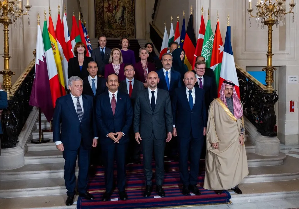 Dışişleri Bakanı Hakan Fidan, Paris'teki Gazze Konulu Toplantıda ABD Barış Planını Görüştü