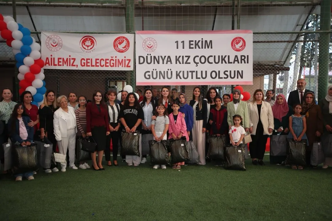 Hatay'da 11 Ekim Dünya Kız Çocukları Günü Coşkuyla Kutlandı: Geleceğe Umutla Bakılıyor