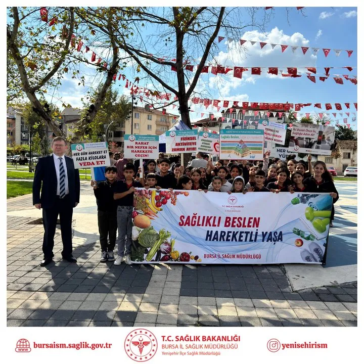 Yenişehir'de Dünya Yürüyüş Günü Kapsamında Sağlık Okuryazarlığı Etkinliği Düzenlendi