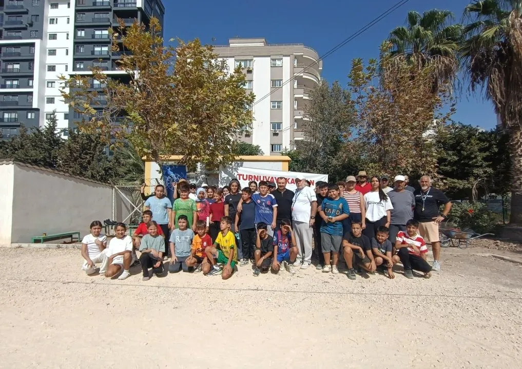 Erdemli'de Amatör Spor Haftası Coşkusu: Futbol, Bocce ve Oryantiring Müsabakaları Tamamlandı, Sporcular Ödüllendirildi