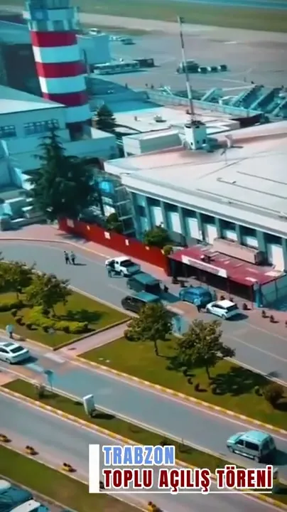 Ulaştırma ve Altyapı Bakanı Uraloğlu'ndan Trabzon'a Yapılan Yatırımlara Övgü: Türkiye Yüzyılı'na Hazırlık