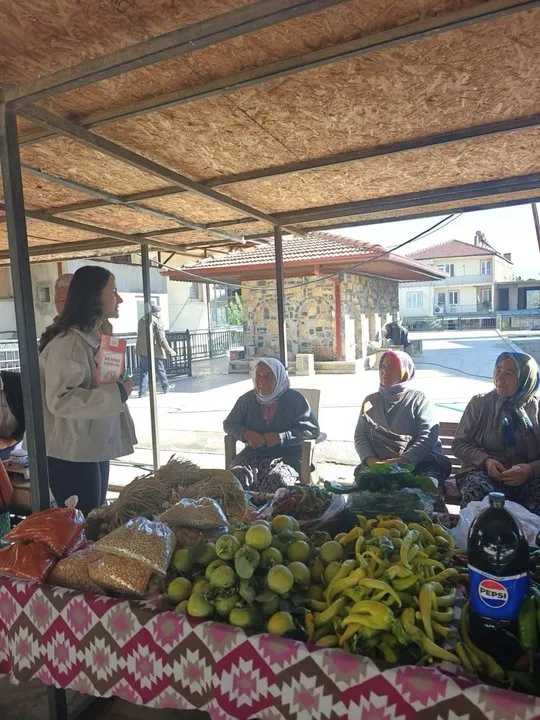 Denizli İl Sağlık Müdürlüğü'nden Meme Kanseri Farkındalık Ayı Etkinliği: Beyağaç'ta Bilgilendirme Çalışması