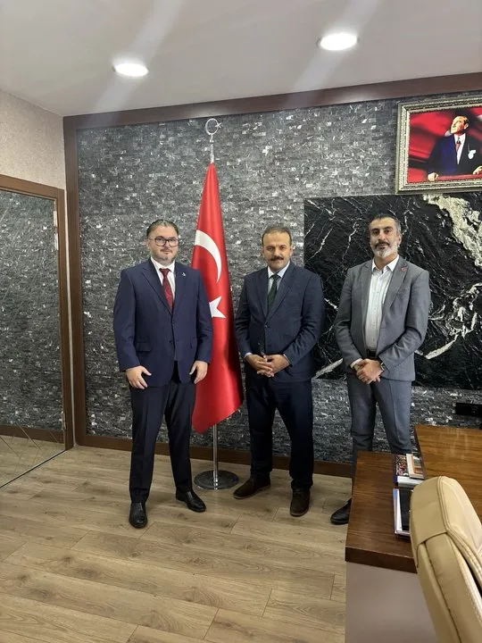 Yeniden Refah Partisi Avcılar İlçe Başkanı'ndan İlçe Milli Eğitim Müdürü'ne Ziyaret