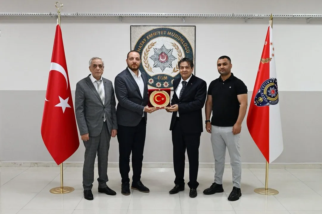 Hatay Emniyet Müdürü Rüştü Yılmaz, İş İnsanları ve Yardım Derneği Başkanlarını Ağırladı