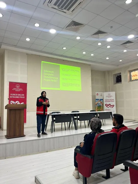 İslahiye Sosyal Hizmet Merkezi'nden Evlilik Öncesi Eğitim Programı Düzenlendi