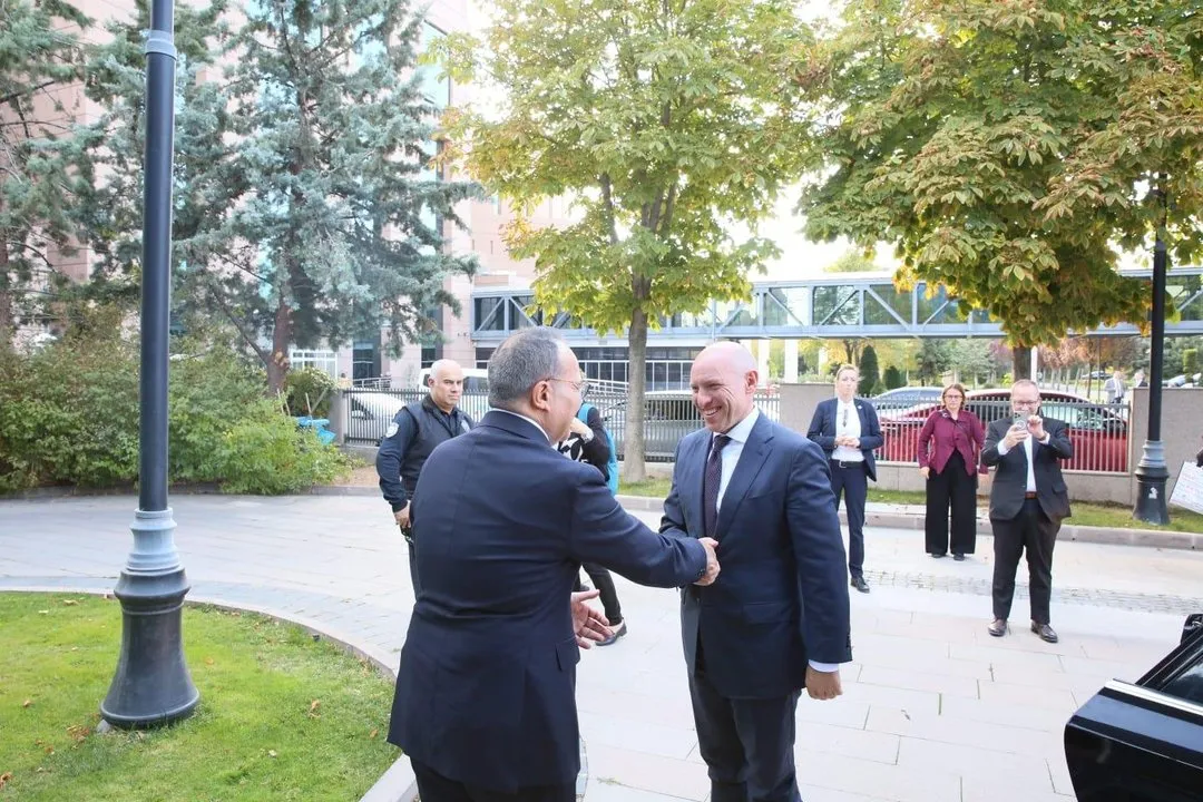 Bakan Yardımcısı Bozay, Almanya Hessen Eyaleti Bakanı Pentz ile Görüştü