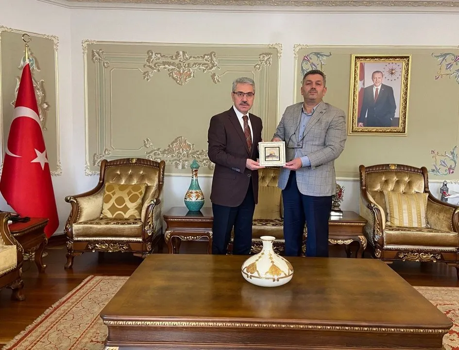 Deniz Feneri Derneği İstanbul Şube Müdürü, Üsküdar Kaymakamı'nı Ziyaret Etti