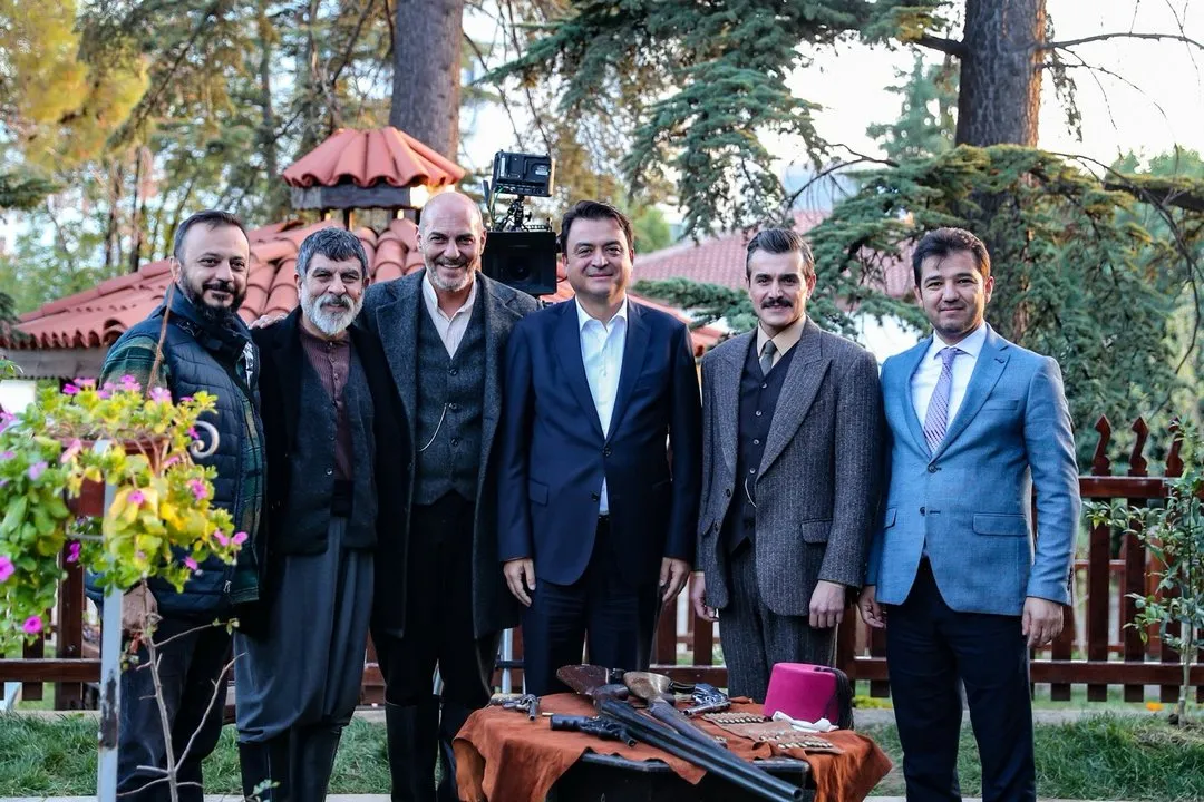 Tokat Valisi Abdullah Köklü, 'Onbeşliler' Dizisinin Setini Ziyaret Etti