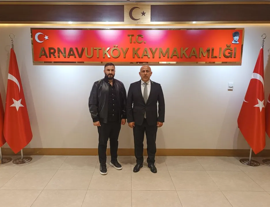 İşinsanı Ercan Güneş, Arnavutköy Kaymakamı Mahmut Hersanlıoğlu'nu Ziyaret Etti