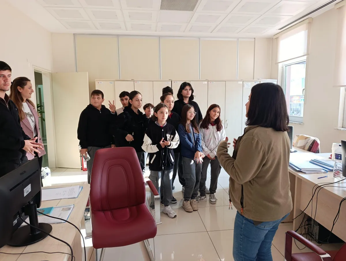 Mustafakemalpaşa'da Aile Yılı Kapsamında Sosyal Hizmet Merkezi Tanıtım Etkinliği Düzenlendi