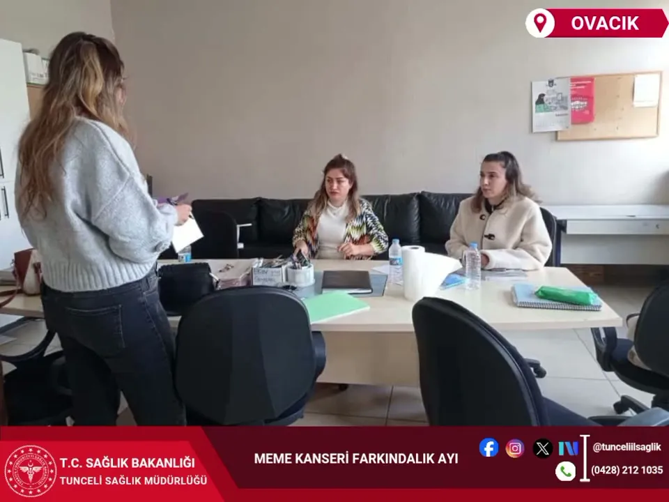 Tunceli İl Sağlık Müdürlüğü Ovacık'ta Meme Kanseri Farkındalık Eğitimi Düzenledi