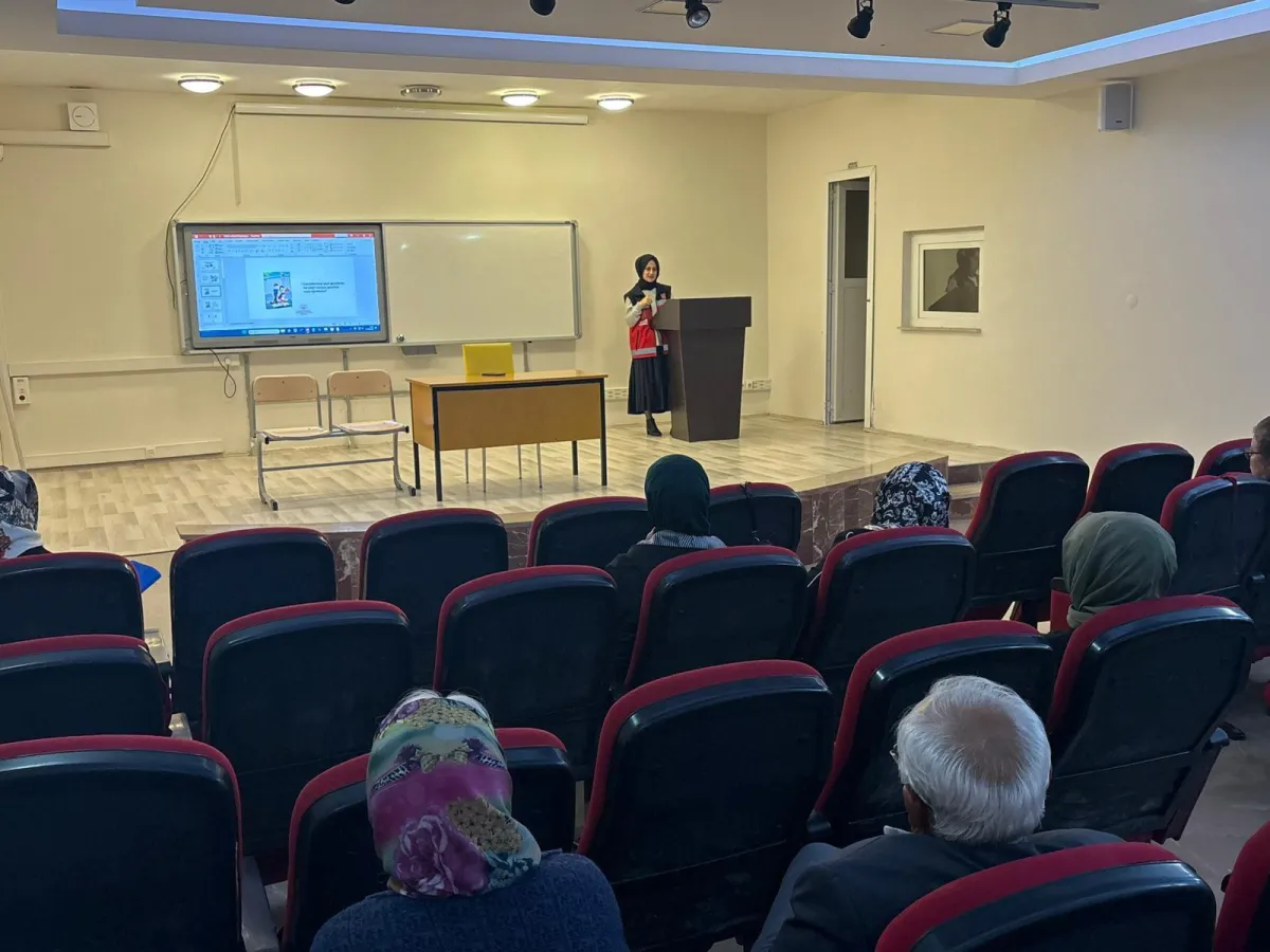 Turhal'da Velilere Dijital Çağda Güvenli Ebeveynlik Eğitimi Düzenlendi