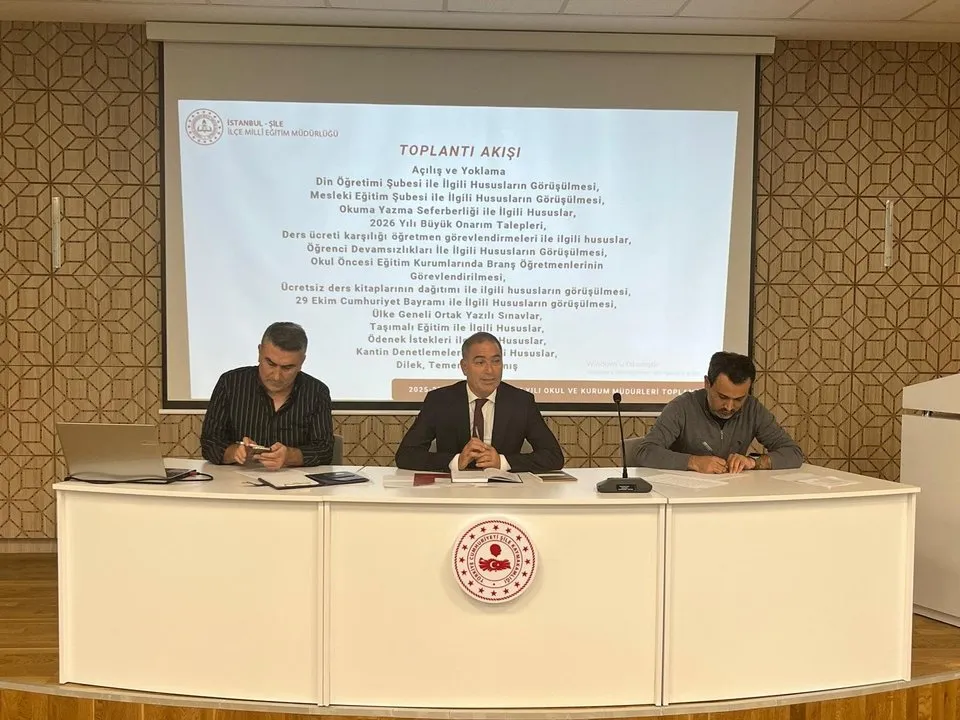 Şile İlçe Milli Eğitim Müdürlüğü Ekim Ayı Okul Müdürleri Toplantısını Düzenledi