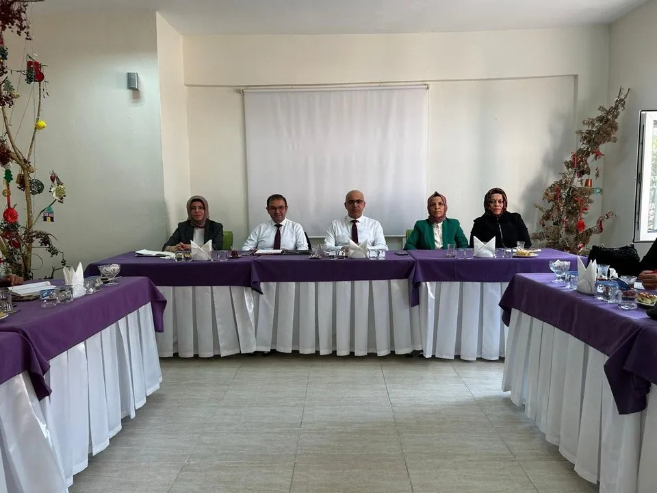 Denizli Aile ve Sosyal Hizmetler'den 2025 Aile Yılı Kapsamında İdari İstişare Toplantısı