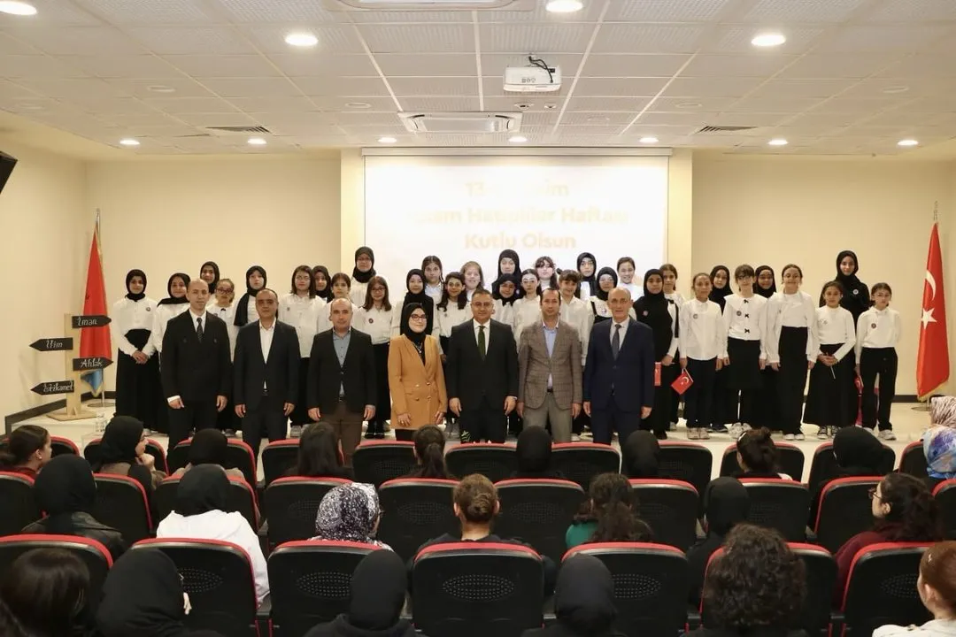 Sancaktepe'de İmam Hatipliler Haftası Coşkusu: 74. Yıl Kutlamaları