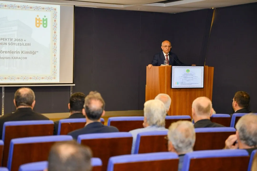 İstanbul Üniversitesi'nde 'Kalbiyle Görenlerin Kimliği' Söyleşisi Gerçekleşti