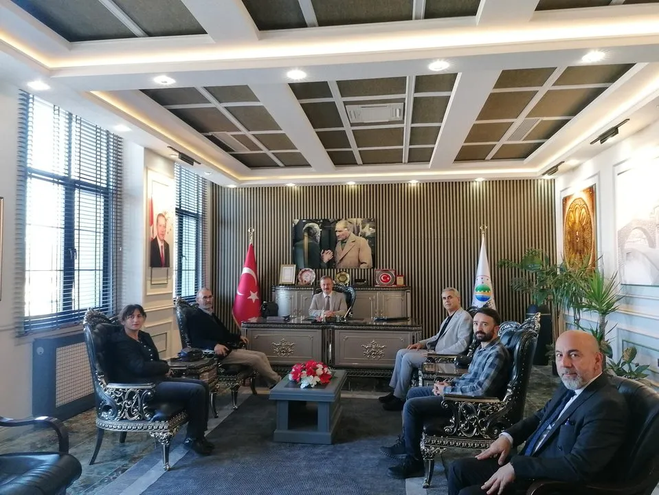 19 Mayıs Üniversitesi Sanat Tarihi Öğretim Üyeleri Niksar Kaymakamı'nı Ziyaret Etti