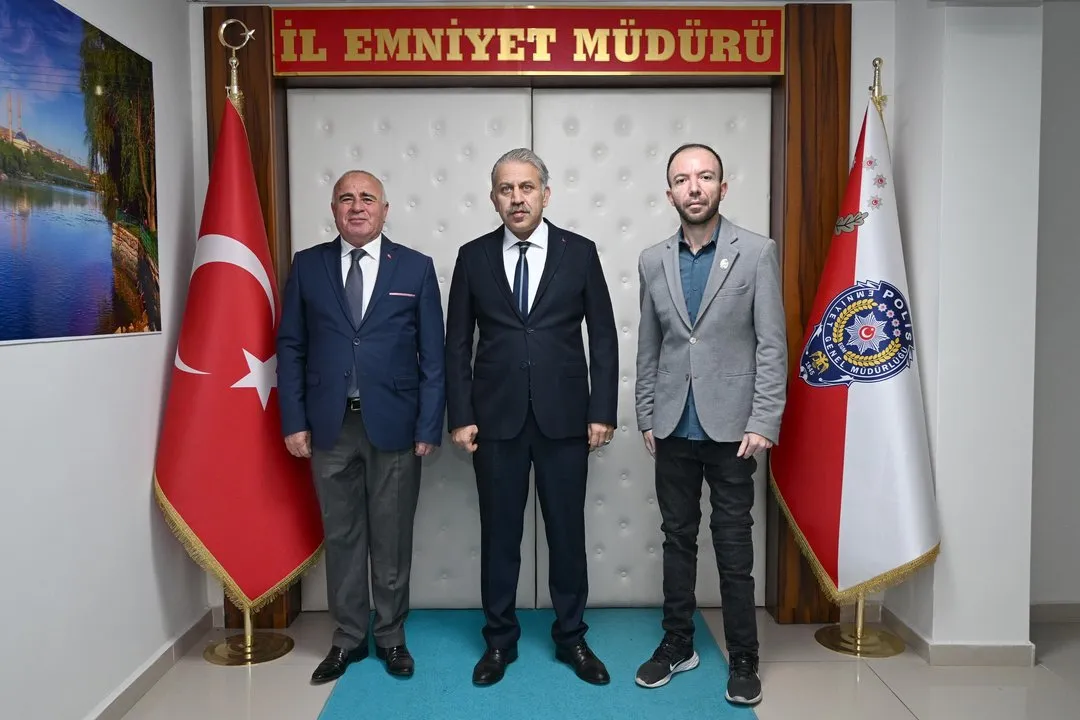 Gaziler ve Emekli Polis Memuru, Nevşehir Emniyet Müdürü Karaman'ı Ziyaret Etti