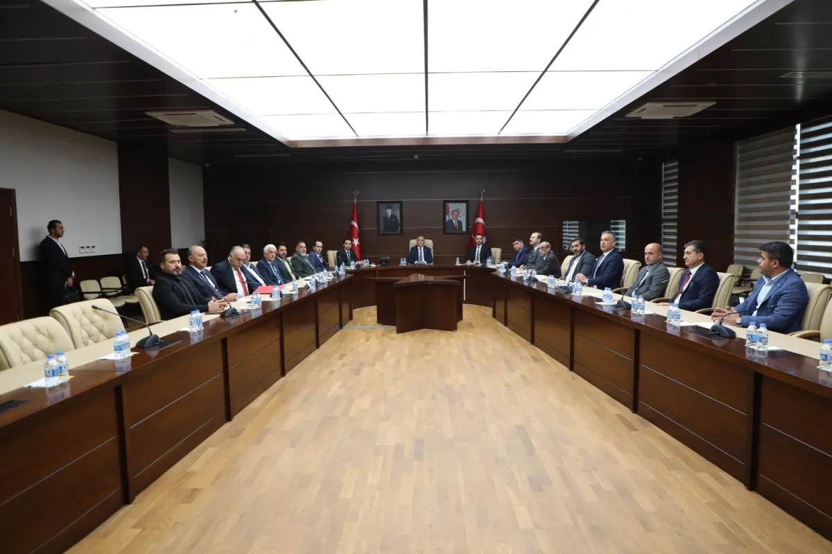 Elazığ'da OSB Müteşebbis Heyeti Toplantısı Gerçekleştirildi: Yatırımlar ve Gelişmeler Ele Alındı