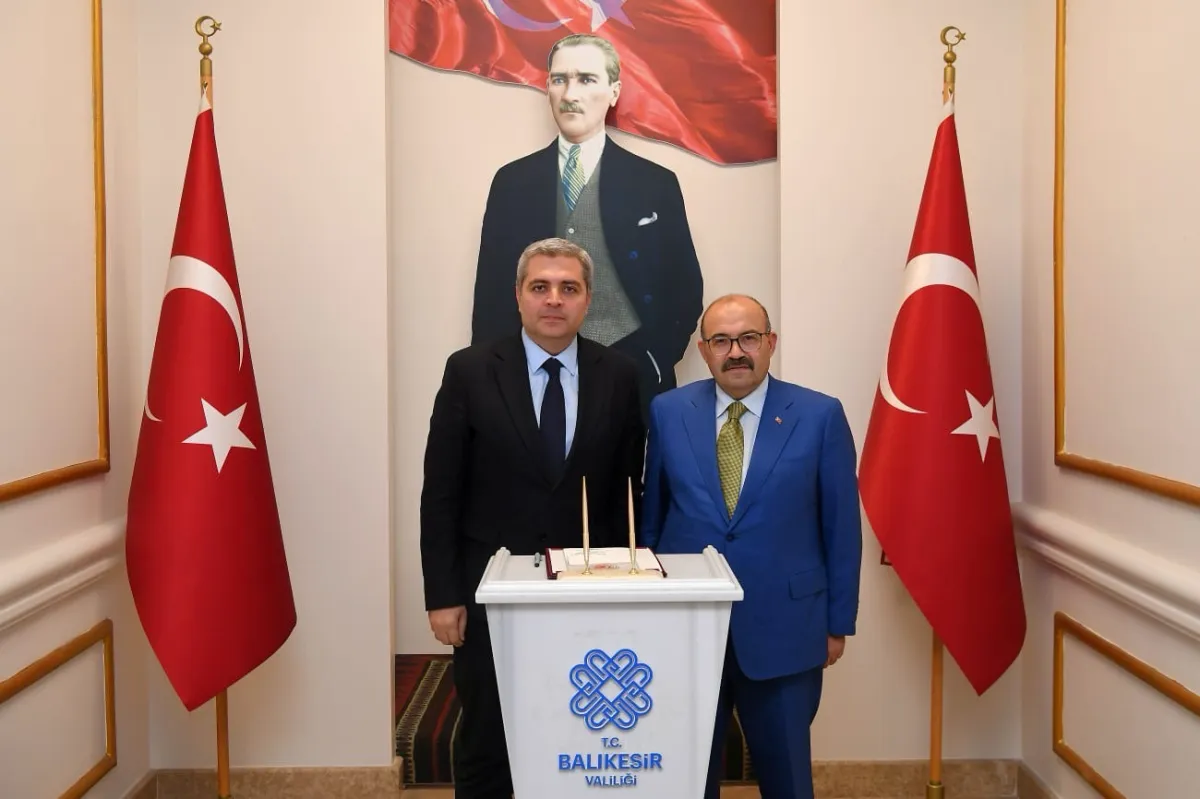 Gürcistan Büyükelçisi Archil Kalandia Balıkesir Valisi İsmail Ustaoğlu'nu Ziyaret Etti
