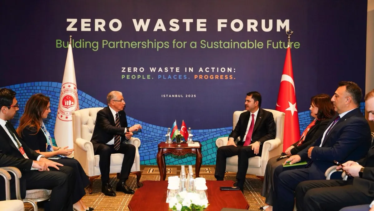 Bakan Kurum ve Azerbaycanlı Temsilci COP31 Sürecini Görüştü